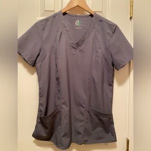 GT performance steel gray scrub top. Size Small